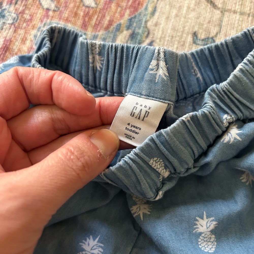 Baby gap denim pineapple shorts - Picture 5 of 5